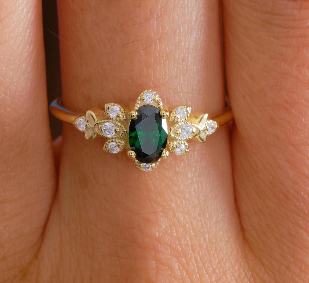 Vintage Oval Gold Birthstone Ring