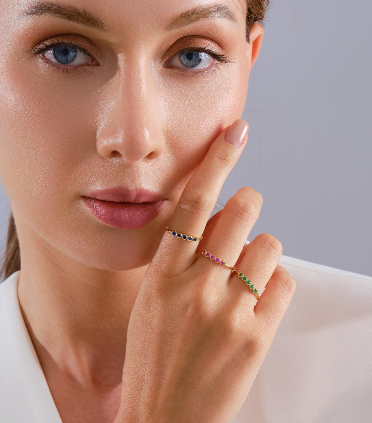 Dainty Round Cut Gold Birthstone Ring