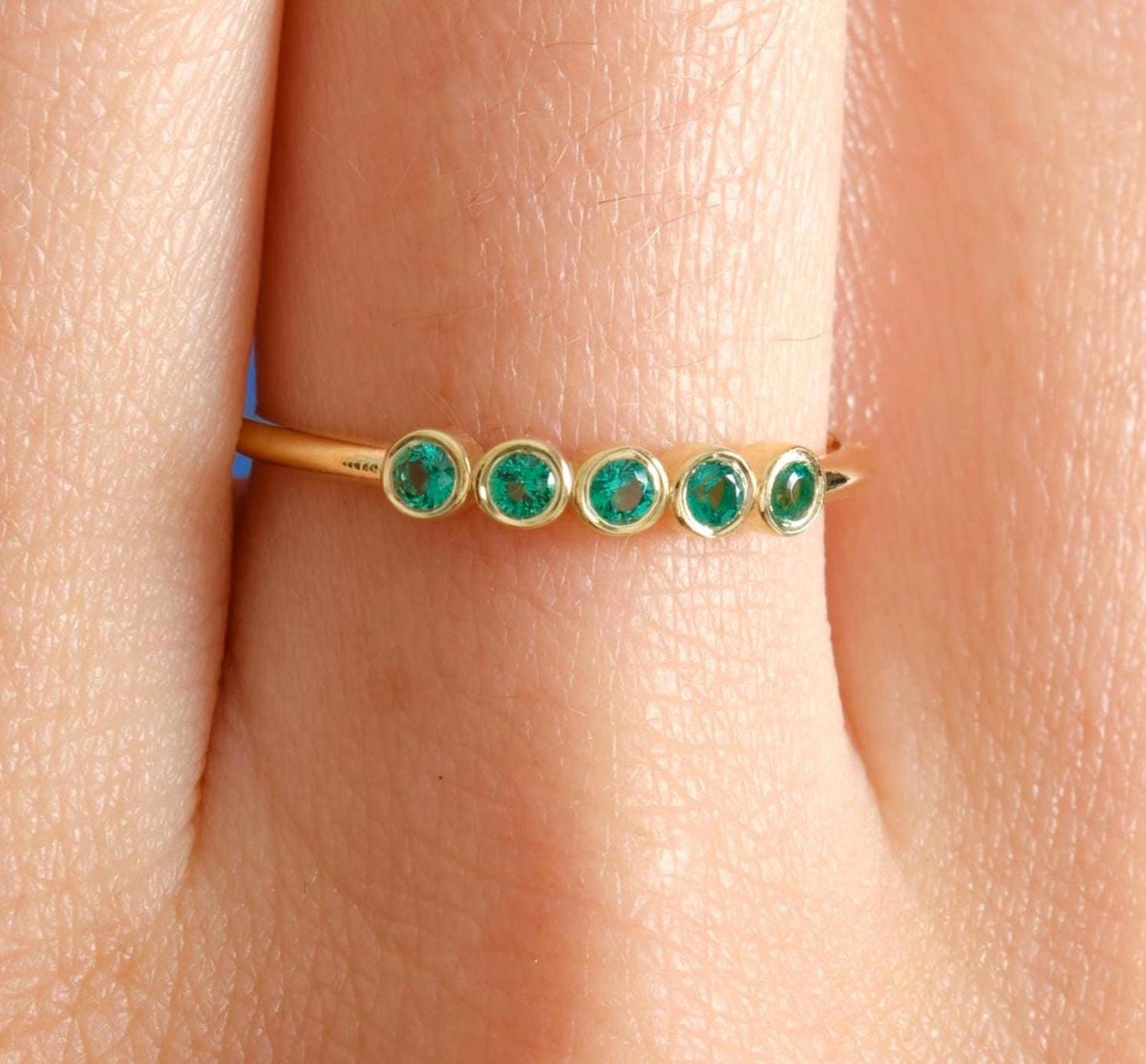 Dainty Round Cut Gold Birthstone Ring