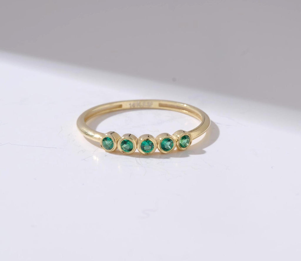 Dainty Round Cut Gold Birthstone Ring