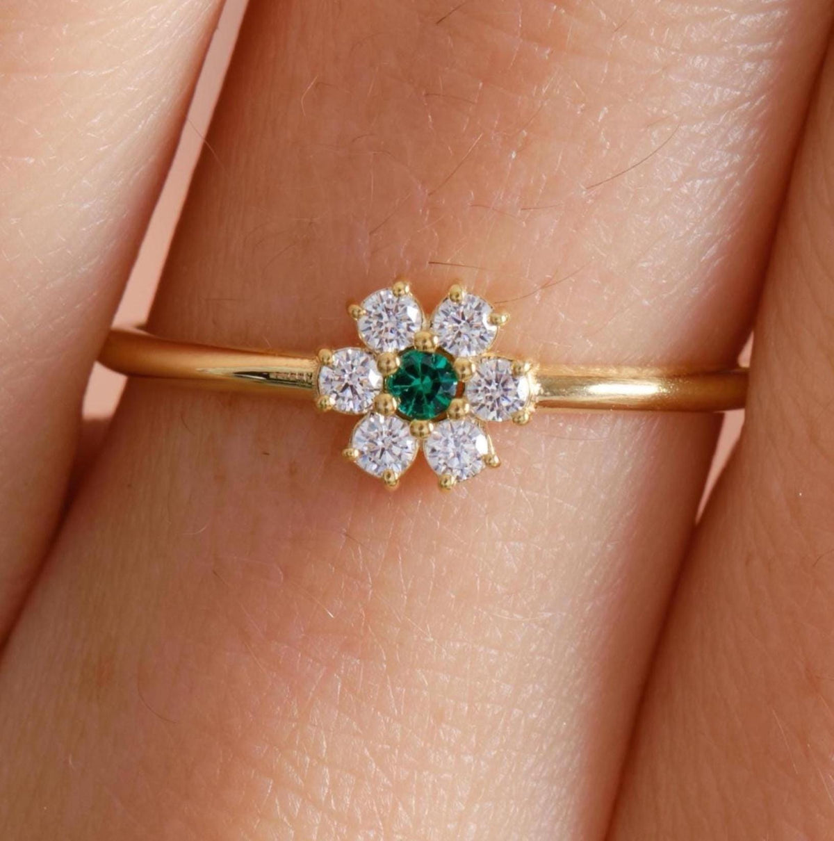 Daisy Gold Flower Birthstone Ring