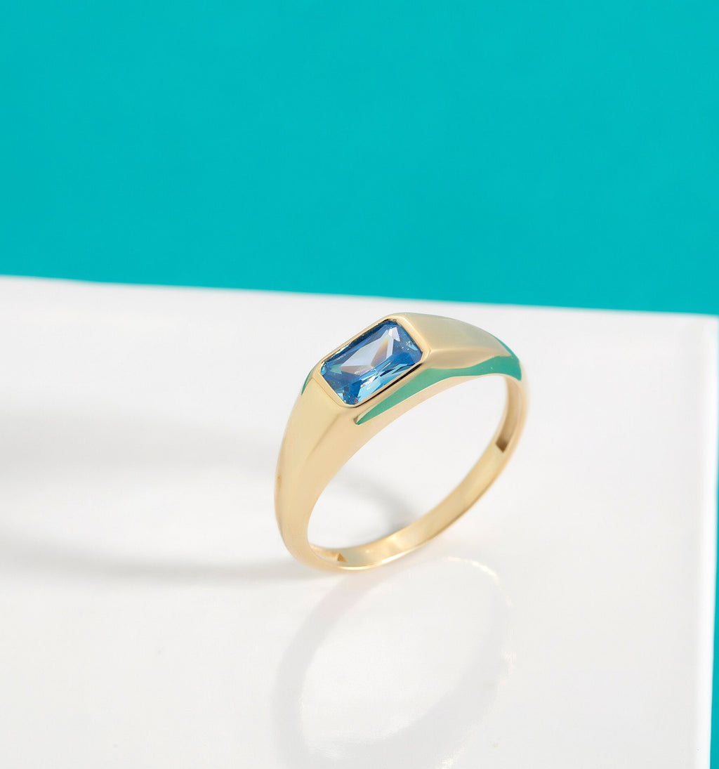 Emerald Cut Gold Birthstone Ring